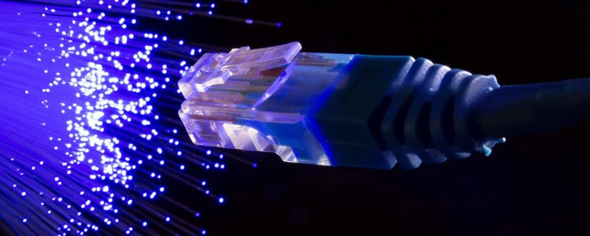 beautiful-optical-fiber-detail-1200x480